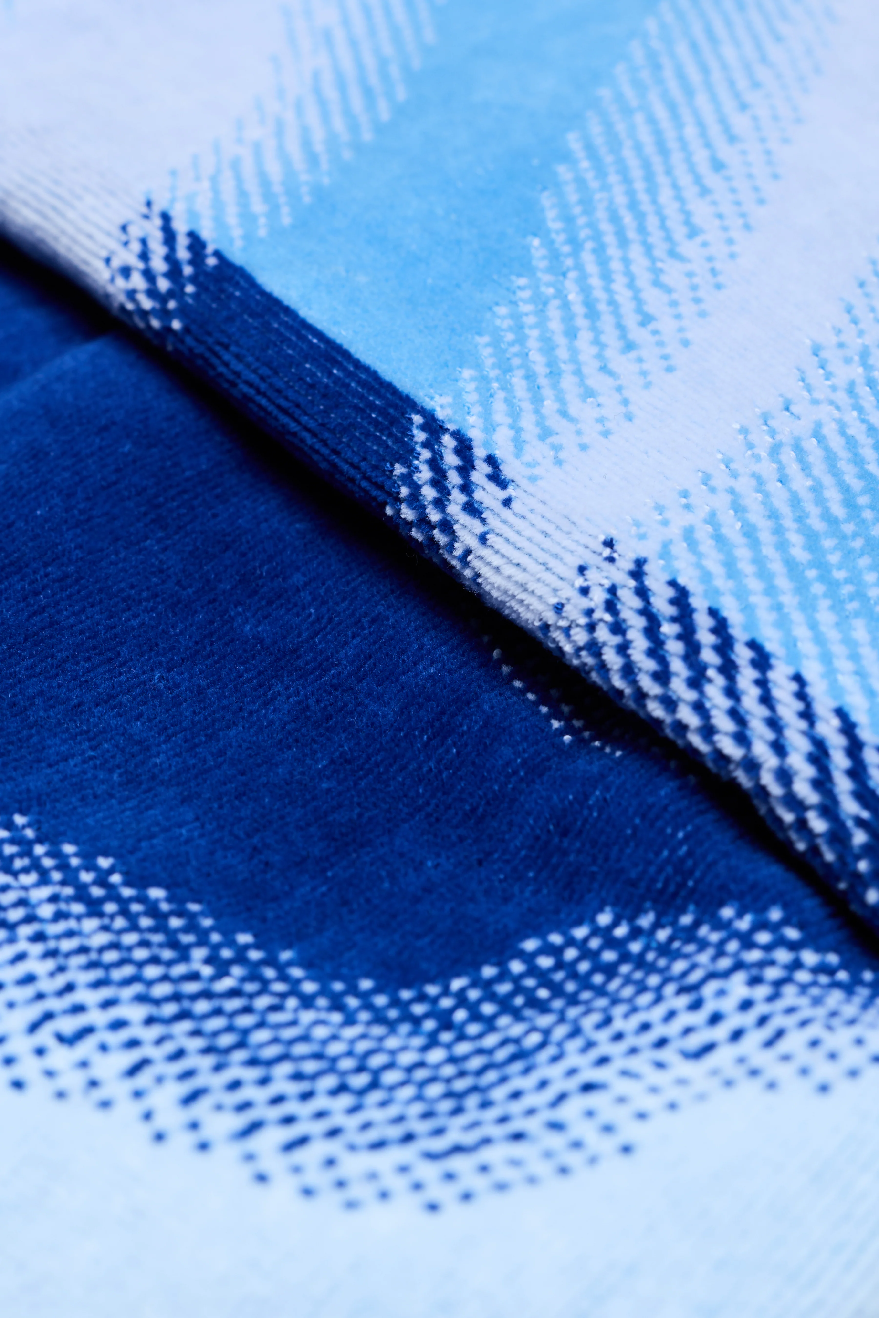 Swim Towel Ripple - Image 7
